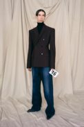 00016-balenciaga-couture-fall-21-credit-brand