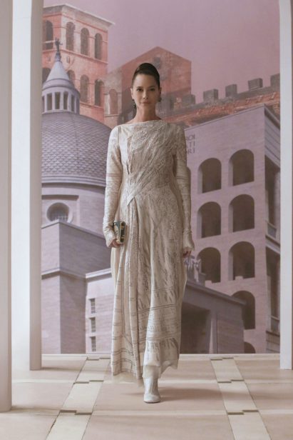 00017-fendi-couture-fall-2021-credit-brand