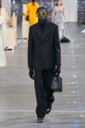 00023-off-white-fall-2021-credit-alessandro-lucioni-gorunway