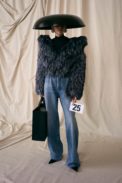 00025-balenciaga-couture-fall-21-credit-brand