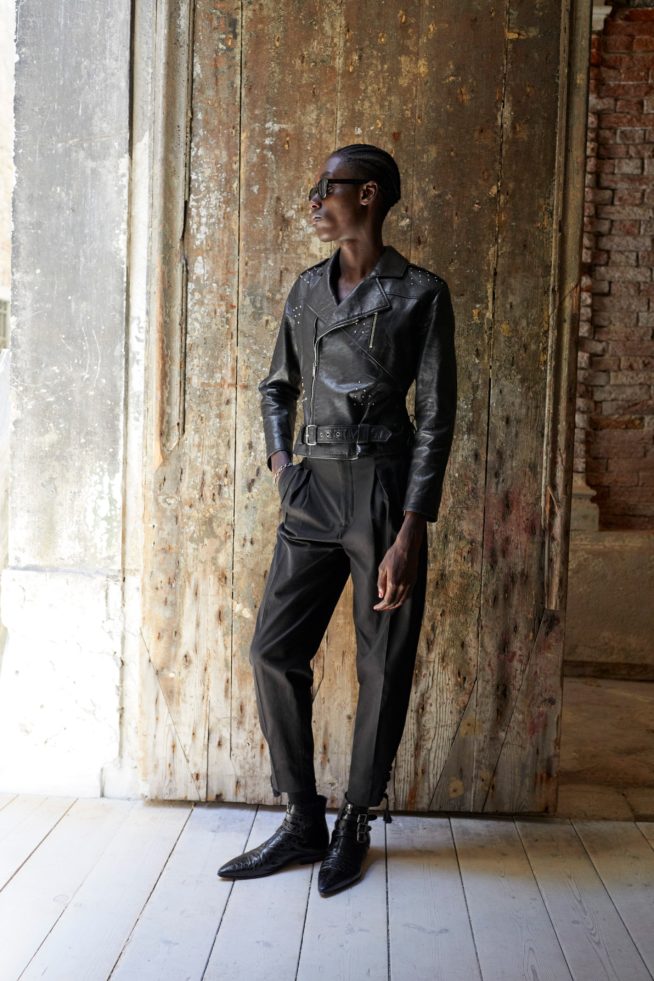 00035-saint-laurent-mens-ss22-venice-credit-brand