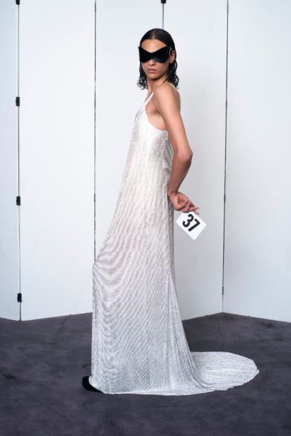 00037-balenciaga-couture-fall-21-credit-brand