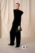 00043-balenciaga-couture-fall-21-credit-brand