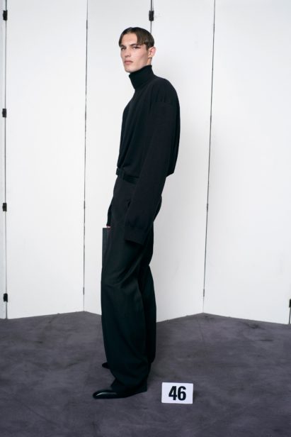 00046-balenciaga-couture-fall-21-credit-brand