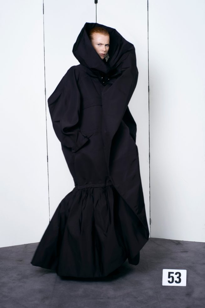 00053-balenciaga-couture-fall-21-credit-brand