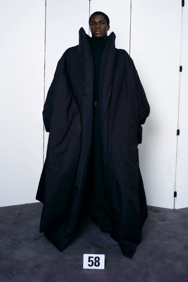00058-balenciaga-couture-fall-21-credit-brand