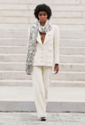 24_look_024