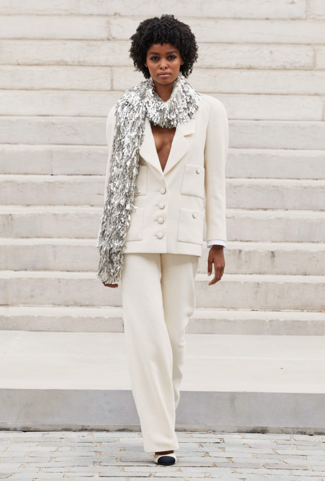 24_look_024
