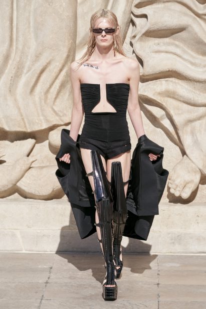00002-rick-owens-spring-22-rtw-paris-credit-gorunway