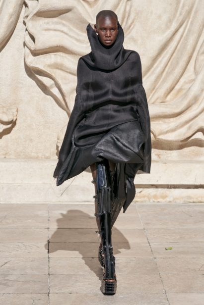 00003-rick-owens-spring-22-rtw-paris-credit-gorunway
