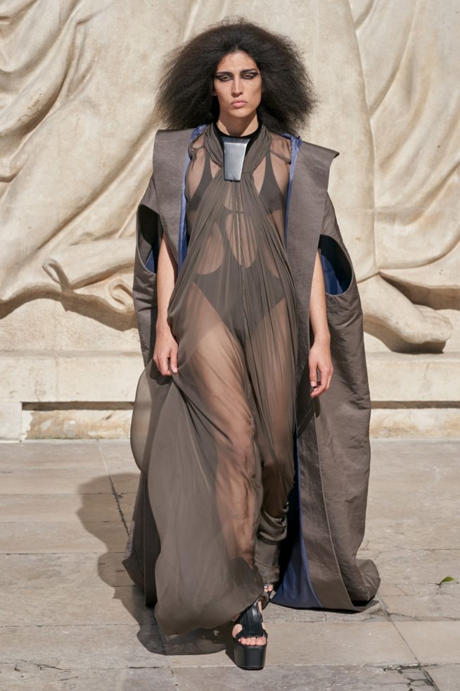 00018-rick-owens-spring-22-rtw-paris-credit-gorunway