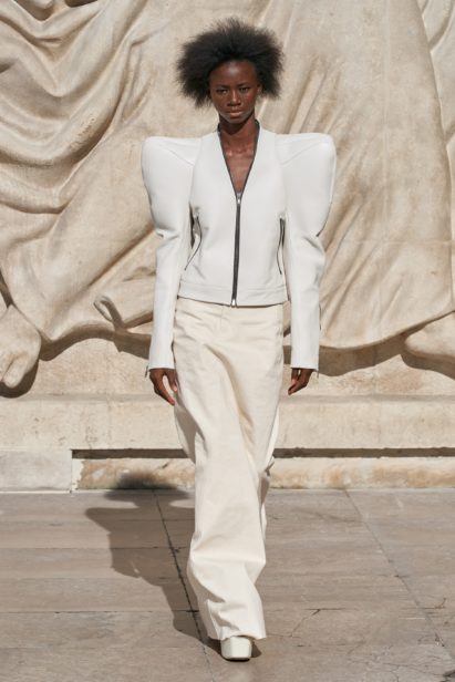 00020-rick-owens-spring-22-rtw-paris-credit-gorunway