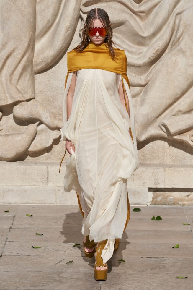 00035-rick-owens-spring-22-rtw-paris-credit-gorunway