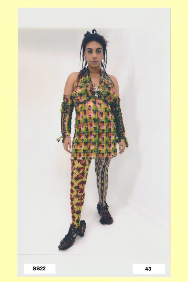 00043-chopova-lowena-spring-22-rtw-london-credit-brand