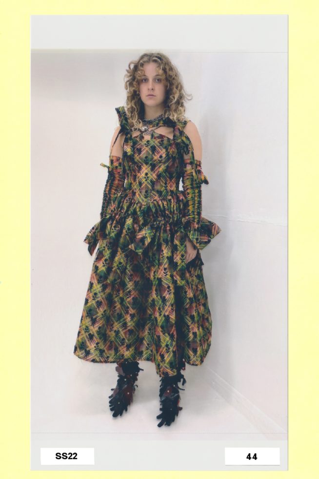 00044-chopova-lowena-spring-22-rtw-london-credit-brand