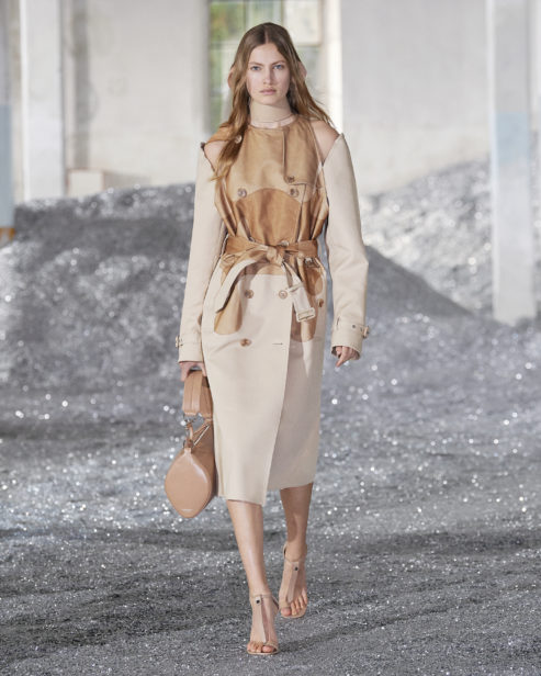burberry-spring_summer-2022-womenswear-presentation-collection-look-11-felice_001