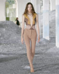 burberry-spring_summer-2022-womenswear-presentation-collection-look-14-kate_001
