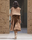 burberry-spring_summer-2022-womenswear-presentation-collection-look-27-karo_002
