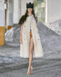 burberry-spring_summer-2022-womenswear-presentation-collection-look-35-mika_001