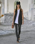 burberry-spring_summer-2022-womenswear-presentation-collection-look-38-joan_001