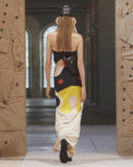 burberry-spring_summer-2022-womenswear-presentation-collection-look-50-paula_002