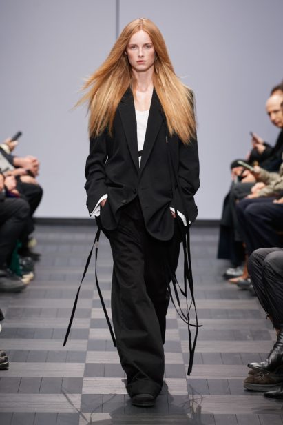 00001-ann-demeulemeester-spring-22-rtw-paris-credit-gorunway