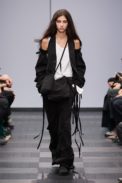 00002-ann-demeulemeester-spring-22-rtw-paris-credit-gorunway