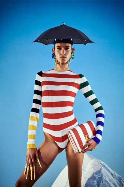00005-schiaparelli-spring-22-rtw-paris-credit-daniel-roseberry