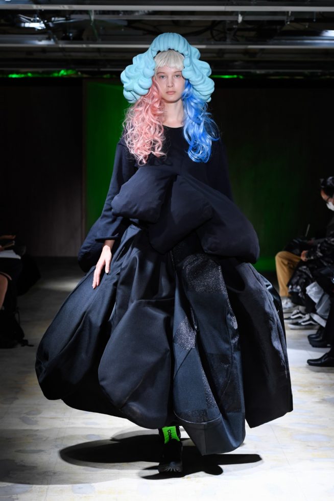 00006-comme-des-garcons-spring-22-rtw-tokyo-credit-brand