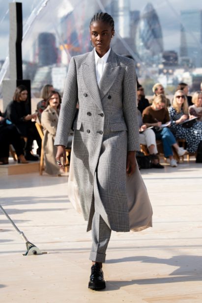 00007-alexandermcqueen-spring-22-london-credit-brand