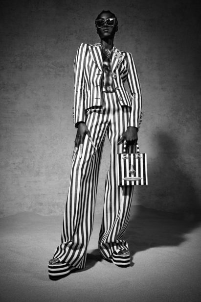 00007-schiaparelli-spring-22-rtw-paris-credit-daniel-roseberry