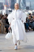 00008-alexandermcqueen-spring-22-london-credit-brand