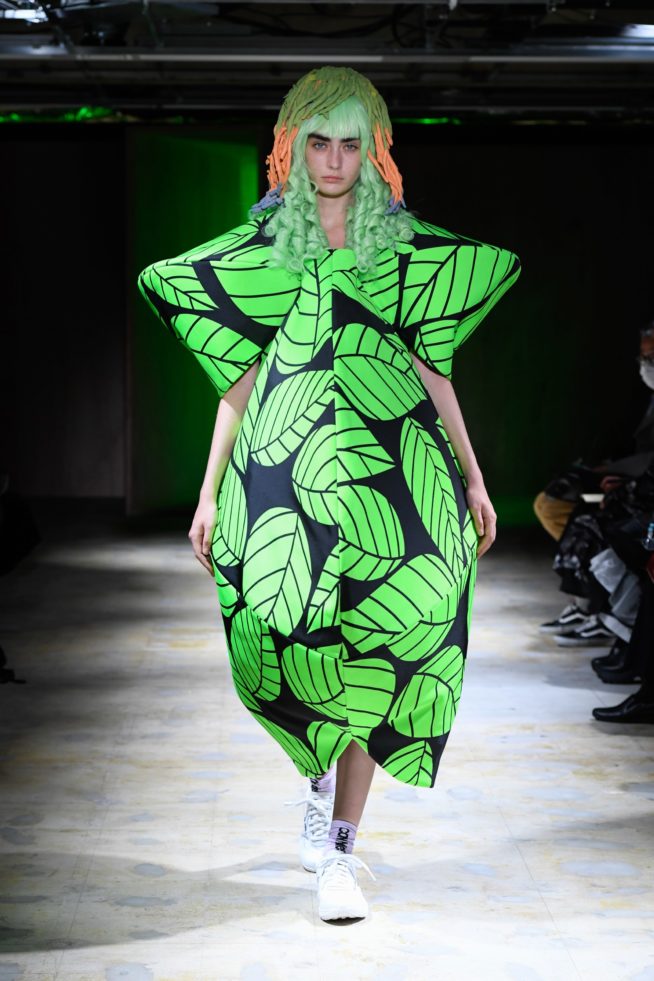 00009-comme-des-garcons-spring-22-rtw-tokyo-credit-brand