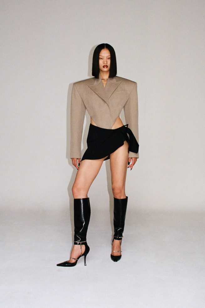 00009-mugler-fall-21-paris-credit-brand