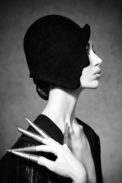 00009-schiaparelli-spring-22-rtw-paris-credit-daniel-roseberry