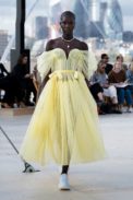 00011-alexandermcqueen-spring-22-london-credit-brand