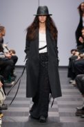 00012-ann-demeulemeester-spring-22-rtw-paris-credit-gorunway