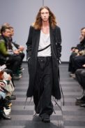 00013-ann-demeulemeester-spring-22-rtw-paris-credit-gorunway