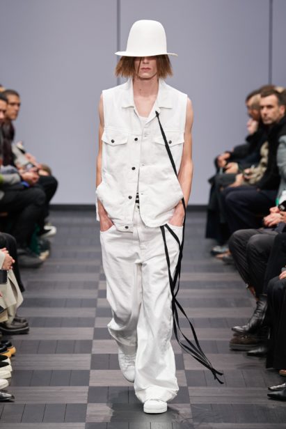 00014-ann-demeulemeester-spring-22-rtw-paris-credit-gorunway