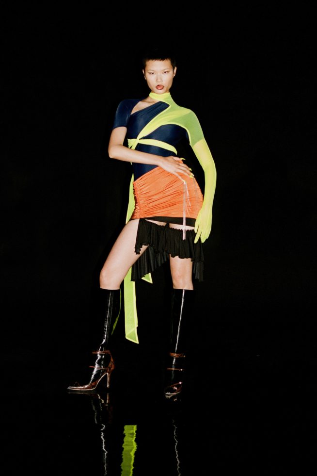 00014-mugler-fall-21-paris-credit-brand