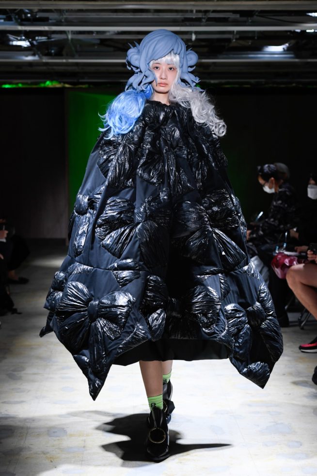 00015-comme-des-garcons-spring-22-rtw-tokyo-credit-brand