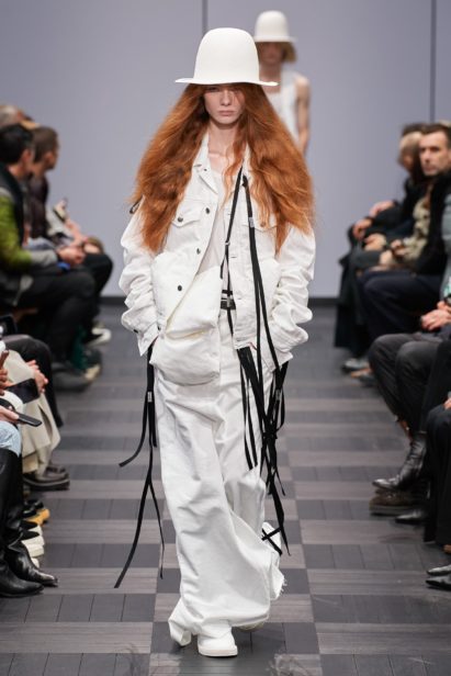 00017-ann-demeulemeester-spring-22-rtw-paris-credit-gorunway
