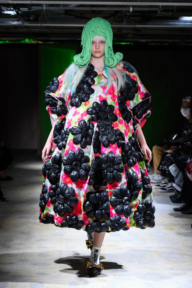 00017-comme-des-garcons-spring-22-rtw-tokyo-credit-brand
