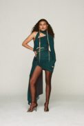 00017-mugler-fall-21-paris-credit-brand