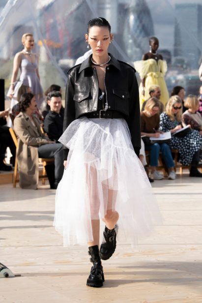 00018-alexandermcqueen-spring-22-london-credit-brand