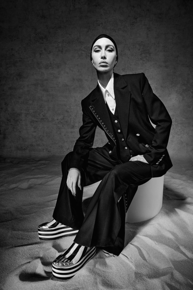 00019-schiaparelli-spring-22-rtw-paris-credit-daniel-roseberry