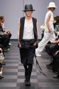 00020-ann-demeulemeester-spring-22-rtw-paris-credit-gorunway