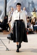 00021-alexandermcqueen-spring-22-london-credit-brand