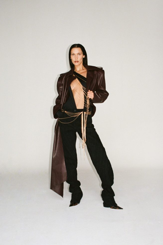 00023-mugler-fall-21-paris-credit-brand