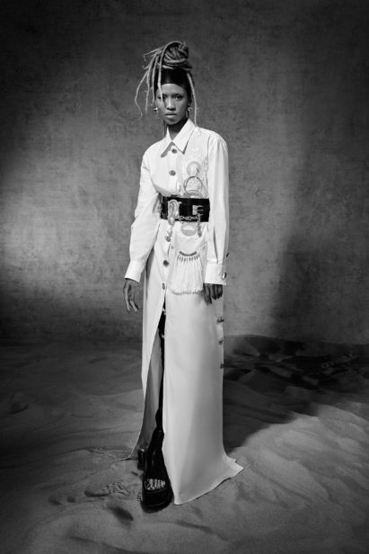 00024-schiaparelli-spring-22-rtw-paris-credit-daniel-roseberry